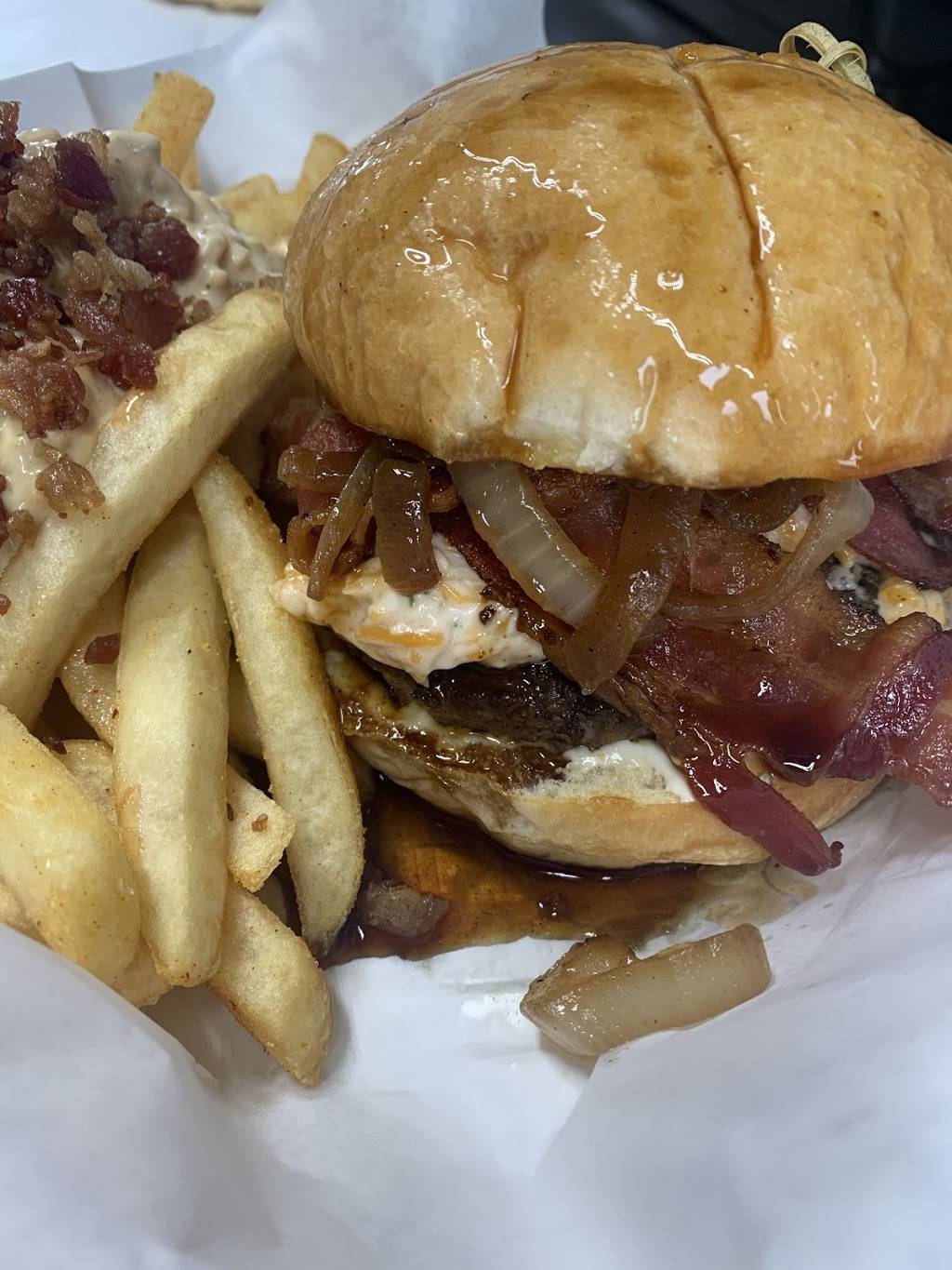 Ale Rae Grill Gourmet Kitchen | restaurant | 937 N Broadway, Knoxville, TN 37917, USA | 8652900007 OR +1 865-290-0007