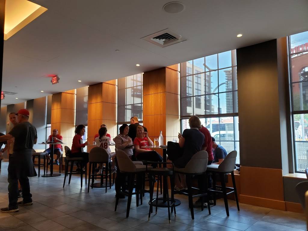 Quattro Trattoria + Pizzeria | restaurant | 811 Spruce St, Downtown, MO 63102, USA | 3145525850 OR +1 314-552-5850