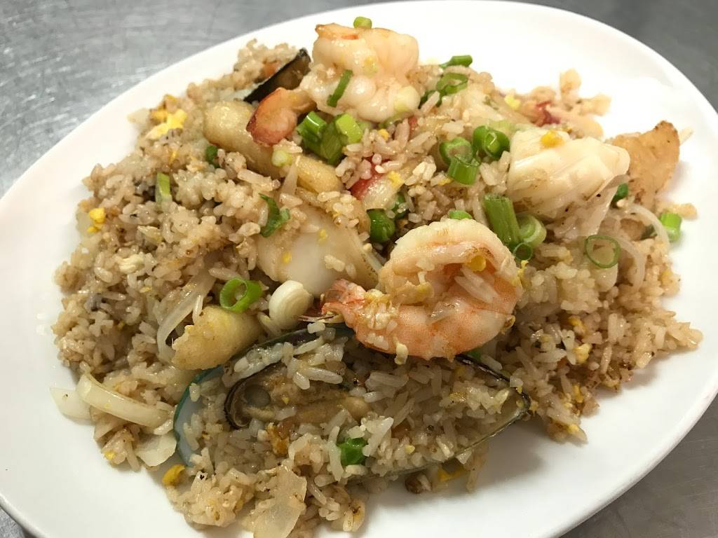 Mine Eathai | restaurant | 10444 Knott Ave, Anaheim, CA 92804, USA | 7142299208 OR +1 714-229-9208