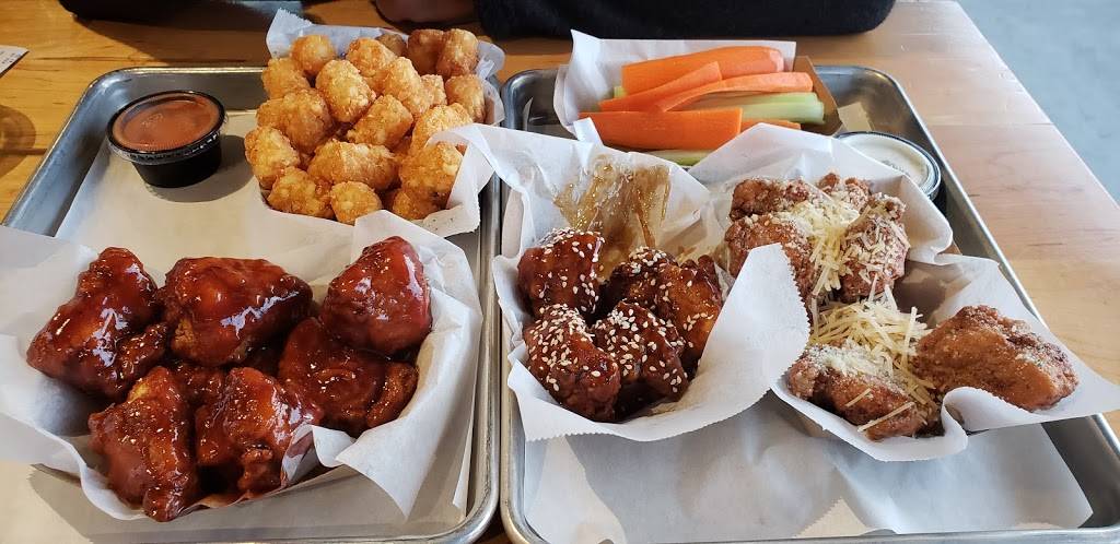 Fire Wings Fair Oaks | restaurant | 5350 Sunrise Blvd, Fair Oaks, CA 95628, USA | 9164963473 OR +1 916-496-3473