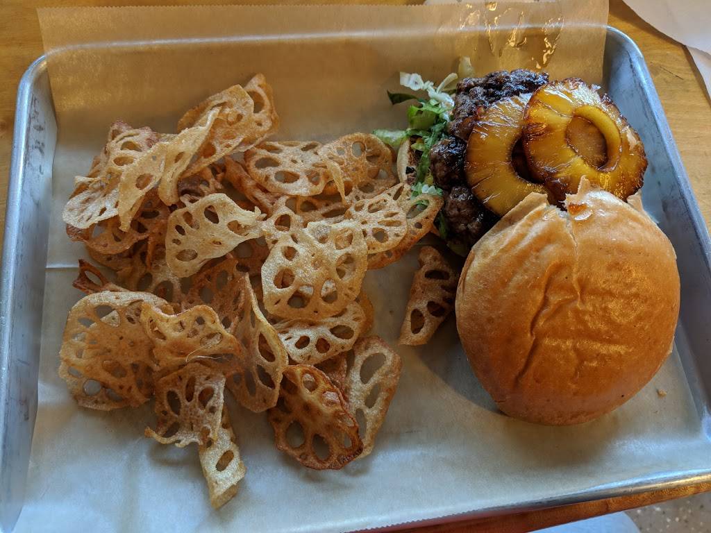 Ssam Burger | restaurant | 2072 Defoors Ferry Rd NW, Atlanta, GA 30318, USA | 4046095533 OR +1 404-609-5533