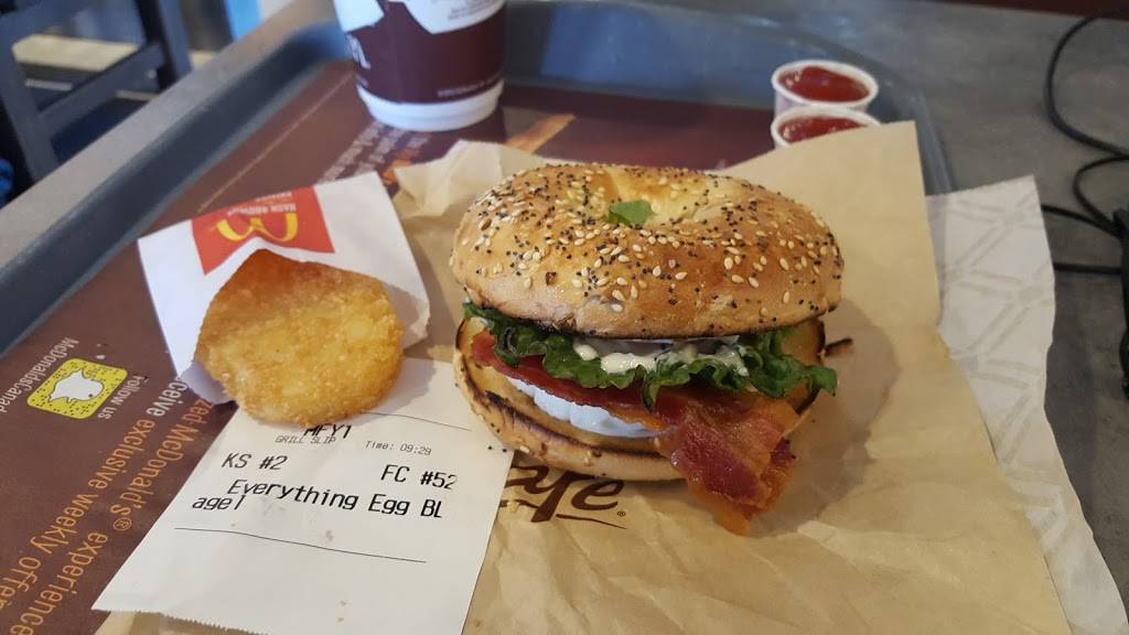 McDonalds | cafe | 1100 Davis Dr, Newmarket, ON L3Y 7V1, Canada | 9058530118 OR +1 905-853-0118