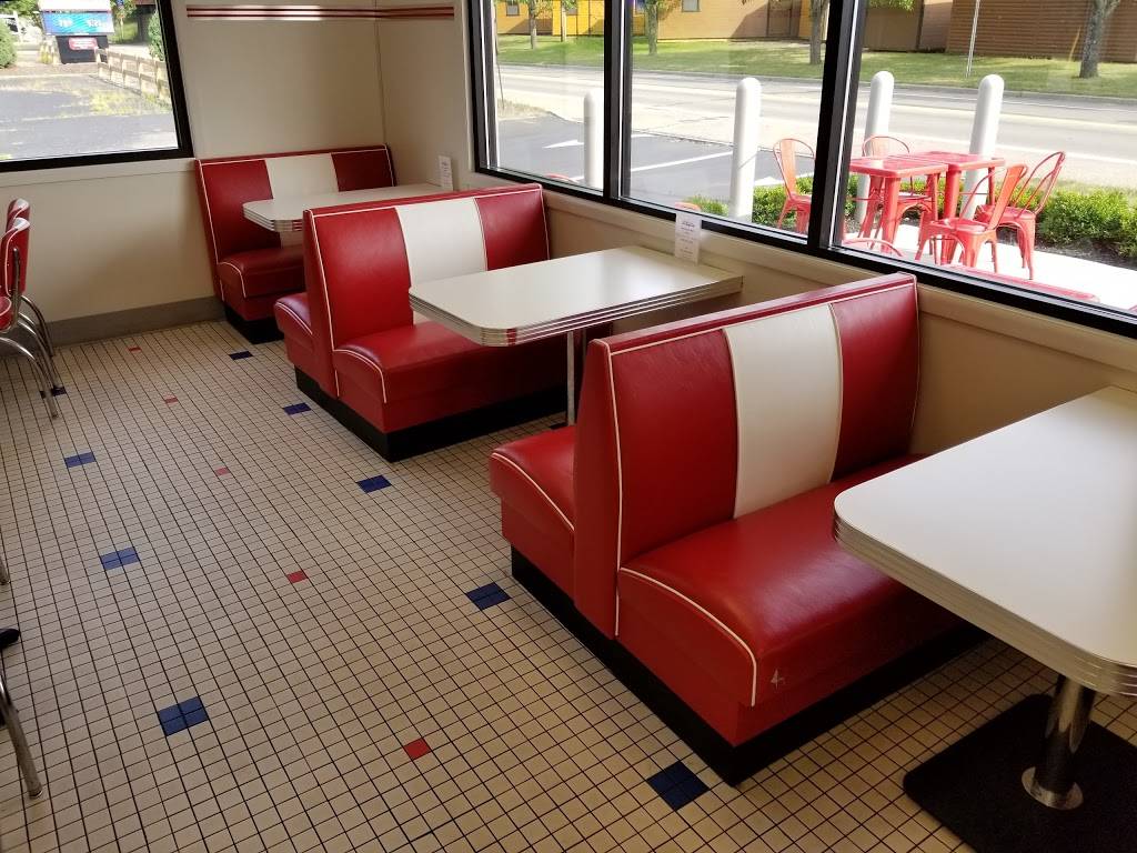 Fifties Grill & Dairy | restaurant | 156 W Fairmount Ave, Lakewood, NY 14750, USA | 7167635001 OR +1 716-763-5001