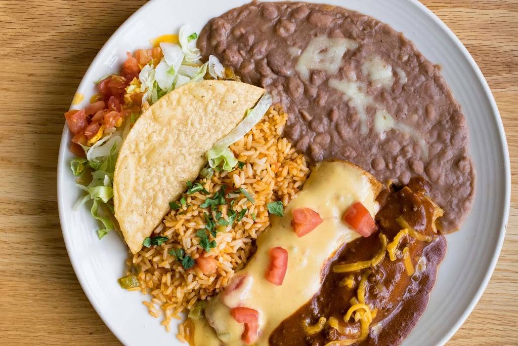 El Chico Cafe | restaurant | 83 Central Mall, Lawton, OK 73501, USA | 5803579006 OR +1 580-357-9006