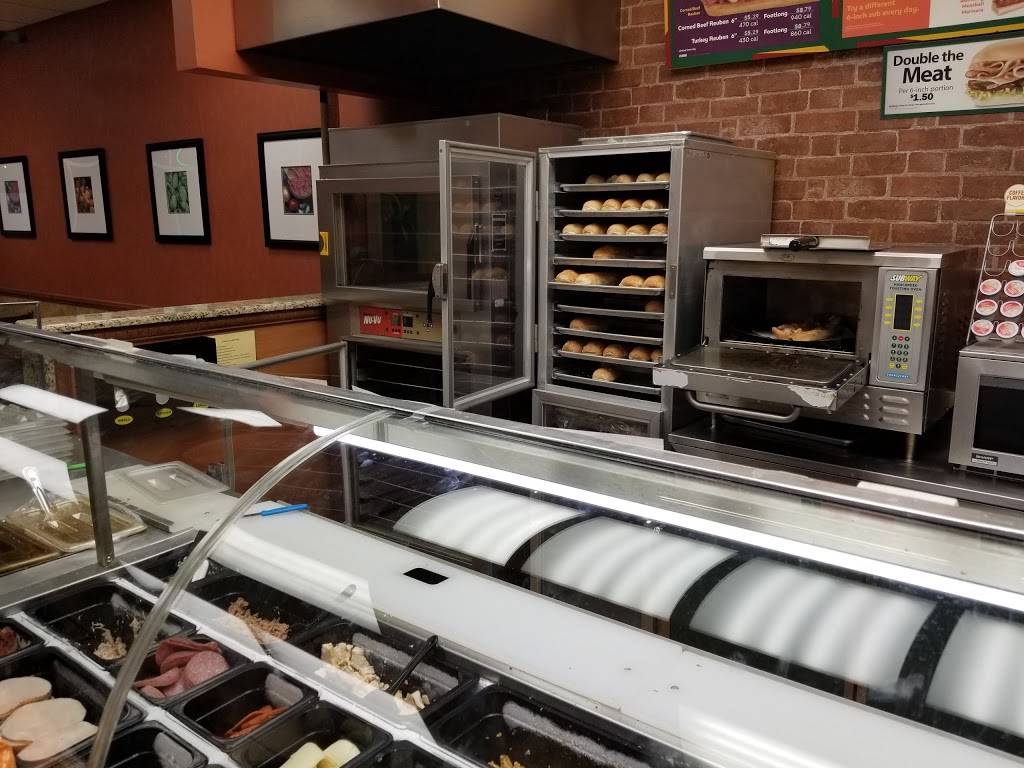 Subway | restaurant | International Towne Center, 6143 Westwood Blvd, Orlando, FL 32821, USA | 4073700454 OR +1 407-370-0454