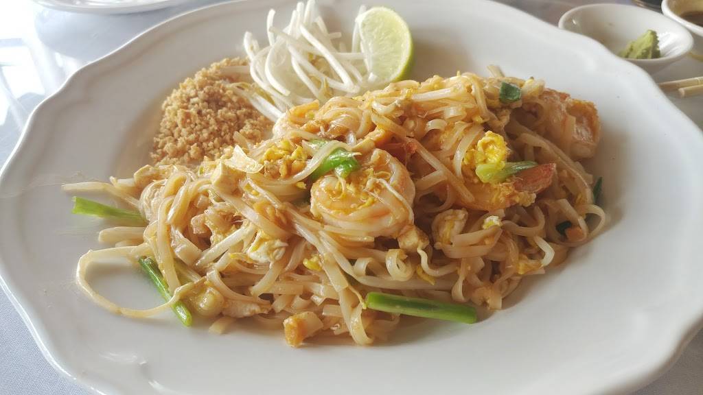 Green Leaf Thai Bistro & Sushi Bar | restaurant | 1614 Beltline Rd SW, Decatur, AL 35601, USA | 2566860777 OR +1 256-686-0777