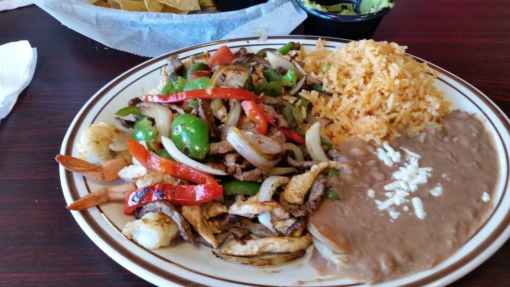 Chilangos Authentic Mexican Restaurante | restaurant | 56 N Broad St, Lititz, PA 17543, USA | 7176260105 OR +1 717-626-0105