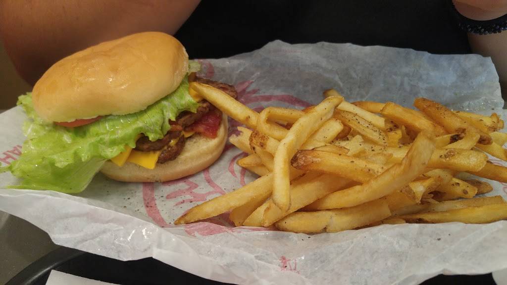 Wendys | restaurant | 4051 Millenia Blvd, Orlando, FL 32839, USA | 4073706702 OR +1 407-370-6702