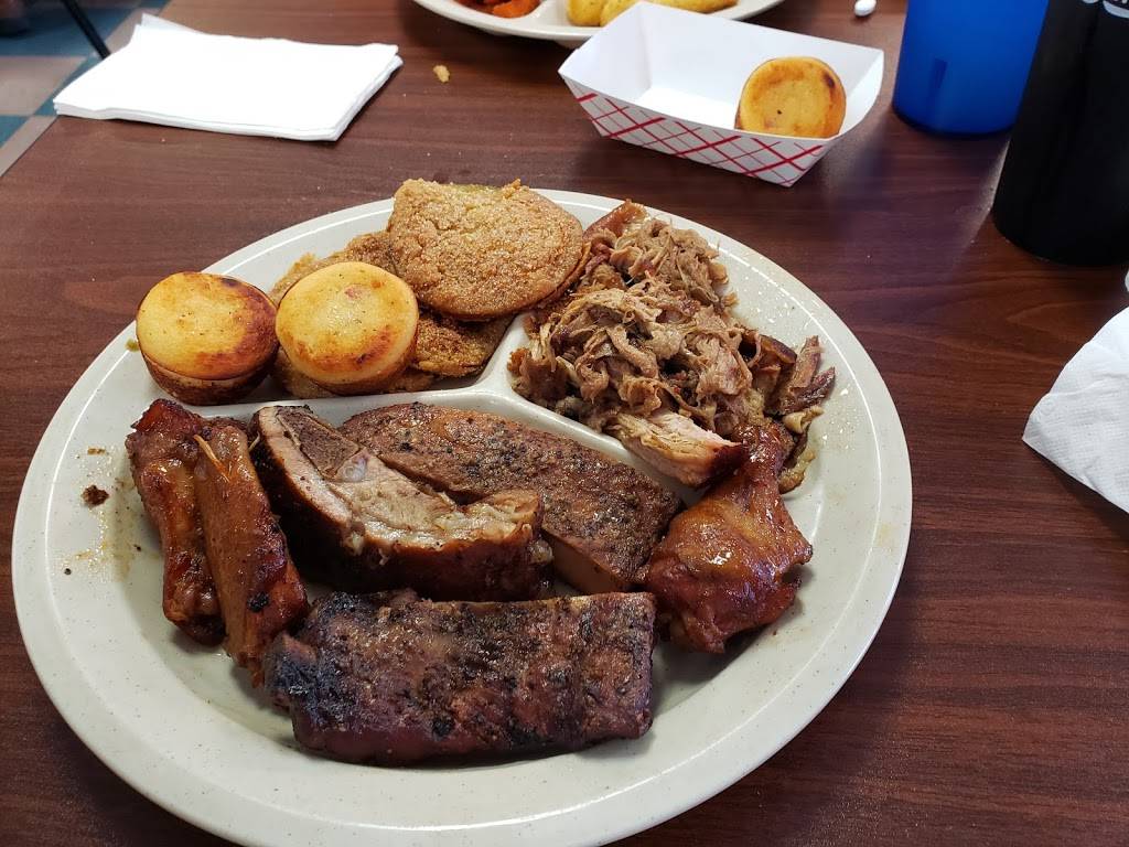 Mr. Bills Southern Diner | restaurant | 2715 McFarland Blvd, Northport, AL 35476, USA | 2053339312 OR +1 205-333-9312