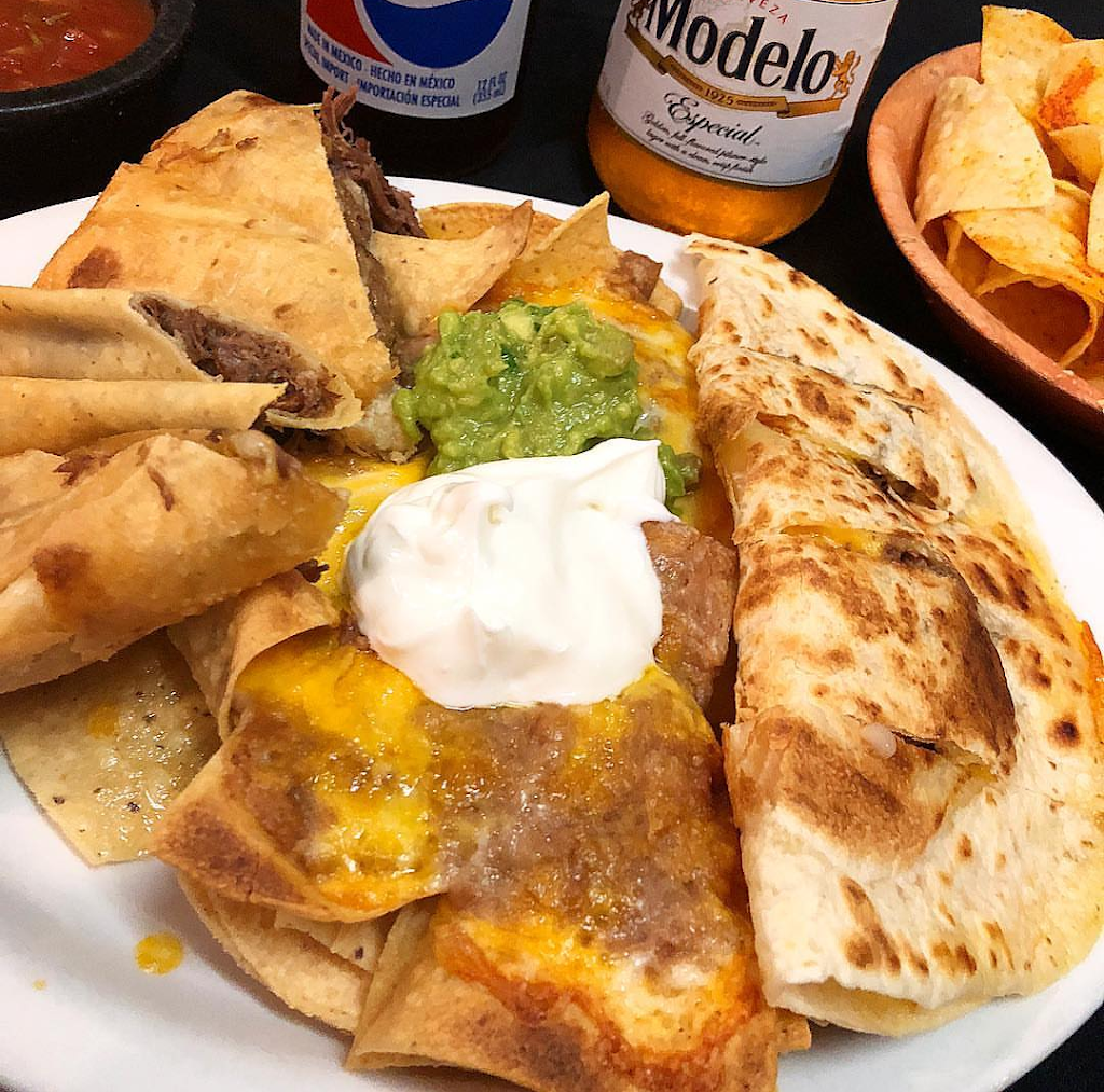 Antonios Mexican Restaurant | restaurant | 7959 N Blackstone Ave, Fresno, CA 93720, USA | 5594461802 OR +1 559-446-1802