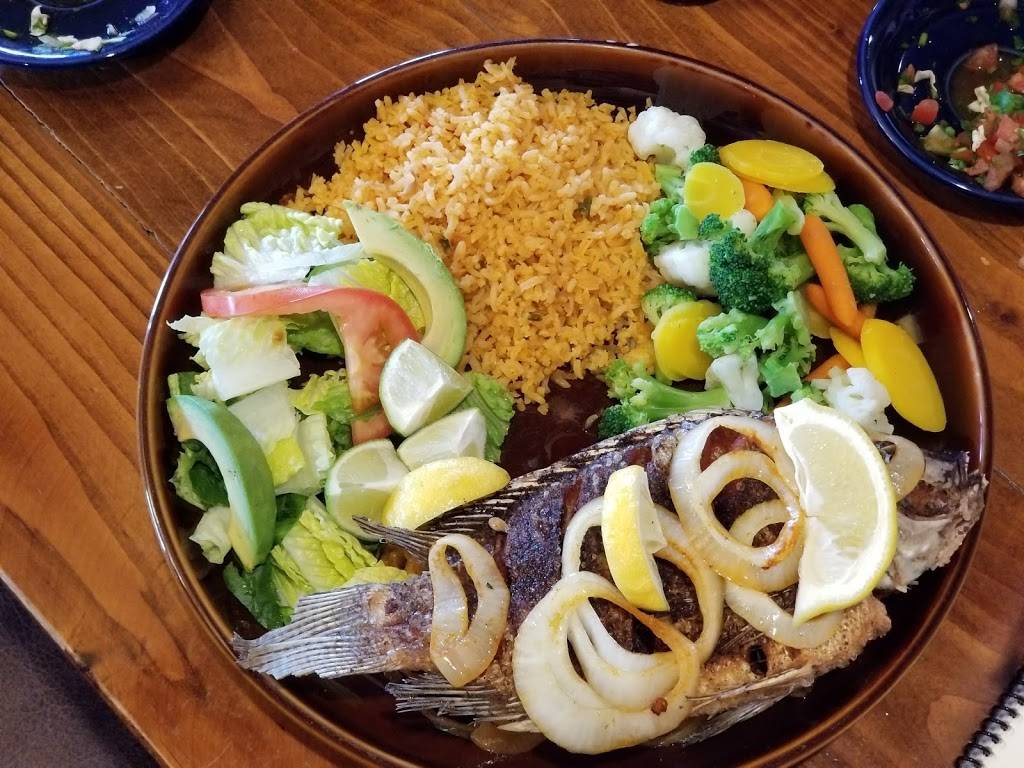 Avocados Mexican Grill | restaurant | 10822 Evergreen Way, Everett, WA 98204, USA | 4253225690 OR +1 425-322-5690