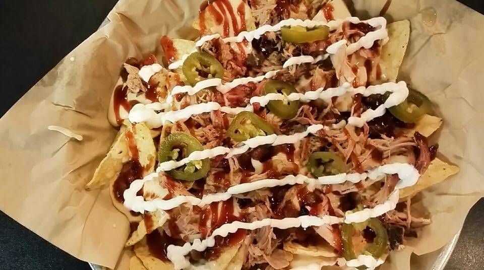 Smoked to the Bone | restaurant | 309 N Front St, Iuka, IL 62849, USA | 6183234115 OR +1 618-323-4115