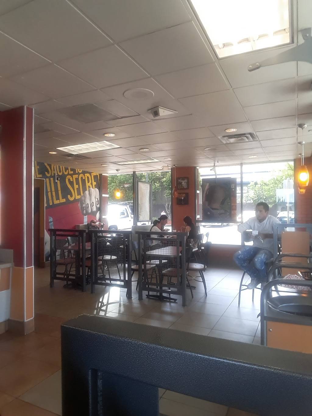 Jack in the Box | restaurant | 2135 Railroad Ave, Pittsburg, CA 94565, USA | 9254323378 OR +1 925-432-3378