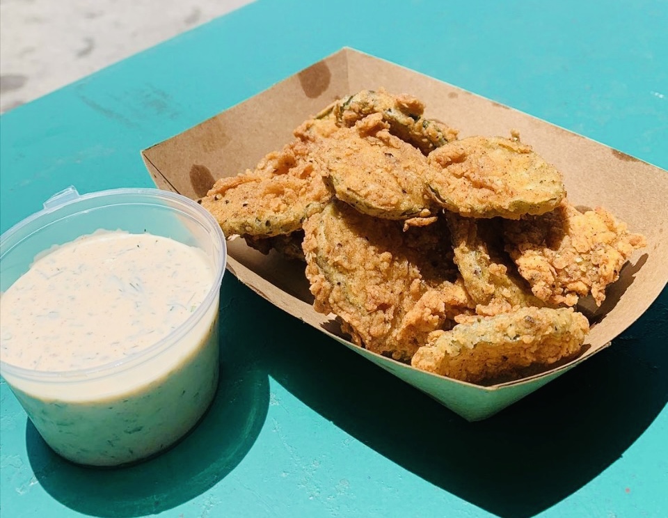 Burger She Wrote Hollywood | restaurant | 4655 Hollywood Blvd, Los Angeles, CA 90027, USA | 3237410049 OR +1 323-741-0049