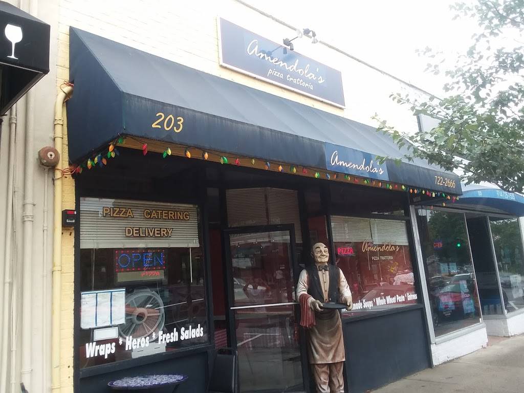 Amendolas Pizza Trattoria | meal delivery | 203 E Hartsdale Ave, Hartsdale, NY 10530, USA | 9147222666 OR +1 914-722-2666