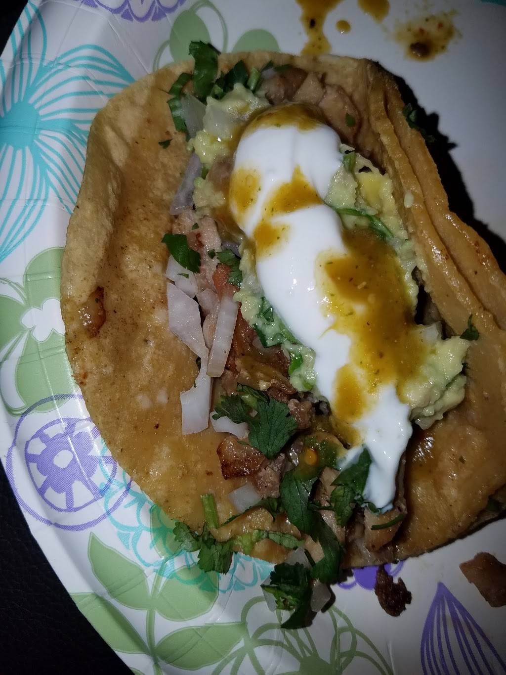 Rockys Tacos | meal takeaway | 3111 W Montrose Ave, Chicago, IL 60618, USA | 7736045067 OR +1 773-604-5067