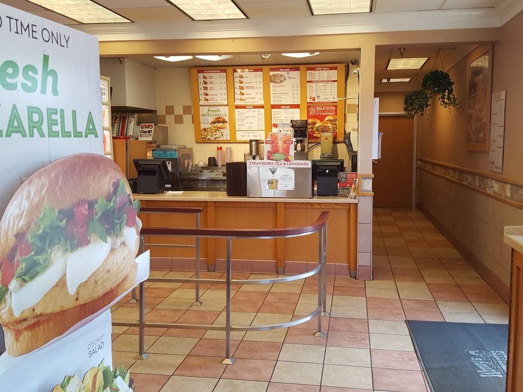Wendys | restaurant | 990 Saratoga Ave, San Jose, CA 95129, USA | 4082435339 OR +1 408-243-5339