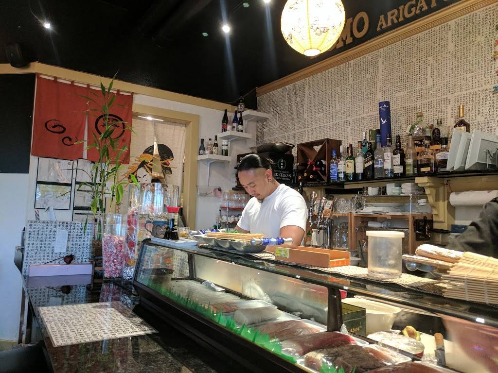 YoMi Sushi | restaurant | 315 SW Montgomery St #150, Portland, OR 97201, USA | 5032943888 OR +1 503-294-3888