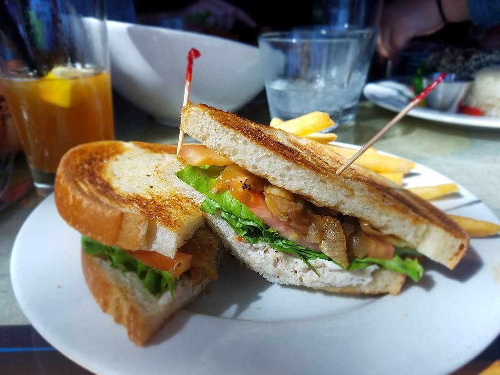 Santa Barbara FisHouse | restaurant | 101 E Cabrillo Blvd, Santa Barbara, CA 93101, USA | 8059662112 OR +1 805-966-2112