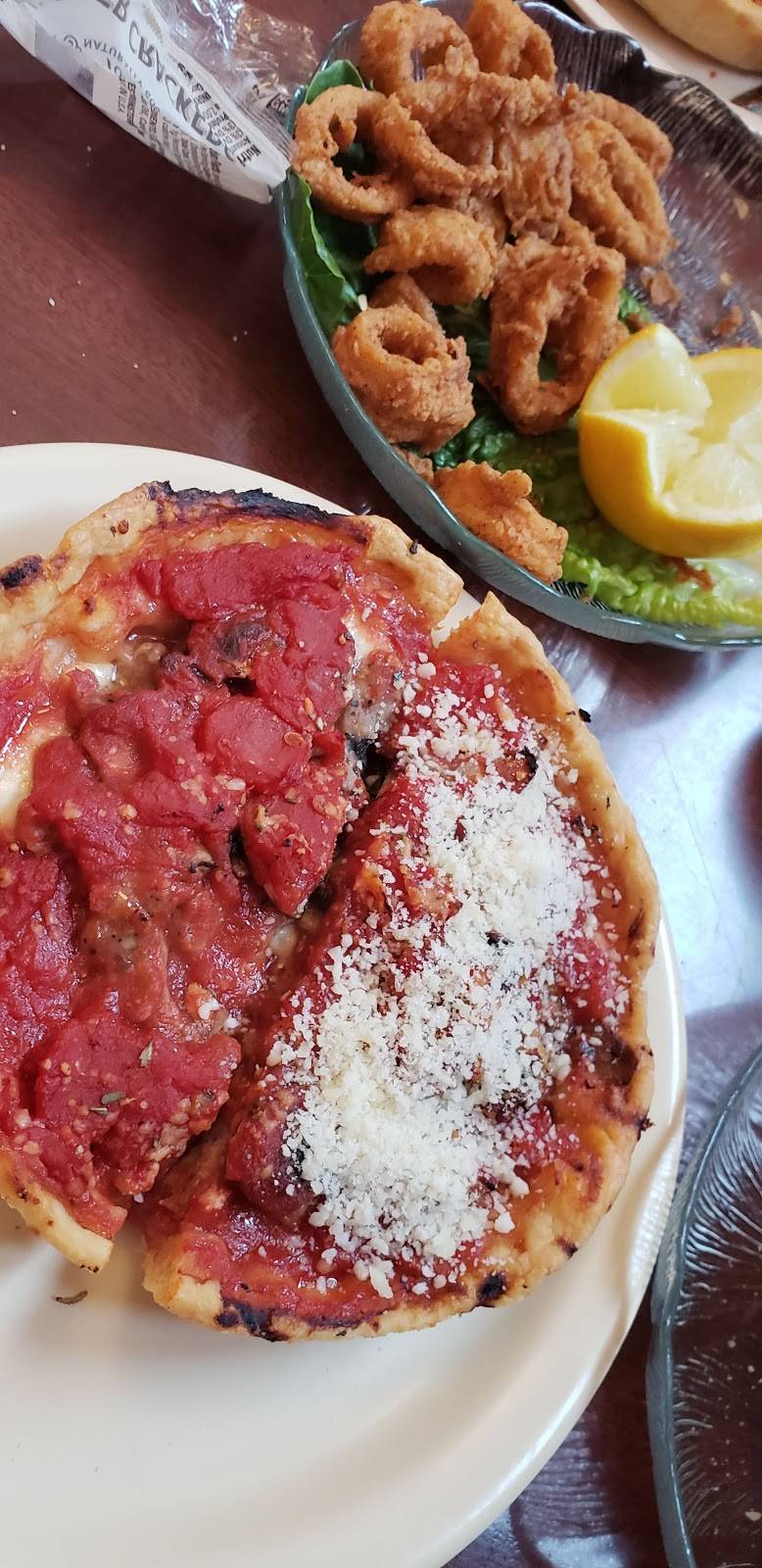 Lou Malnatis Pizzeria | meal delivery | 3859 Ogden Ave, Chicago, IL 60623, USA | 7737620800 OR +1 773-762-0800