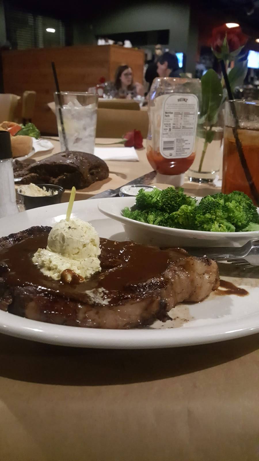 Big Mikes Steakhouse | restaurant | 610 Shug Jordan Pkwy, Auburn, AL 36832, USA | 3342091975 OR +1 334-209-1975