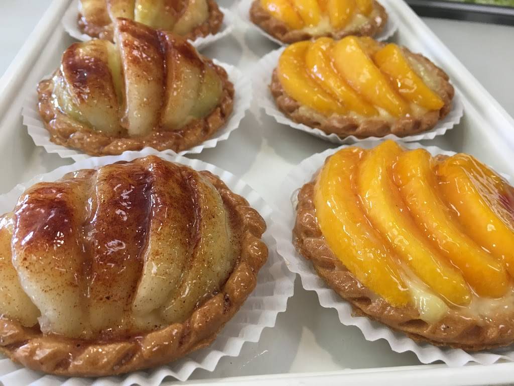 Pinhos Bakery & Deli | bakery | 4363 N Andrews Ave, Fort Lauderdale, FL 33309, USA | 9546309199 OR +1 954-630-9199