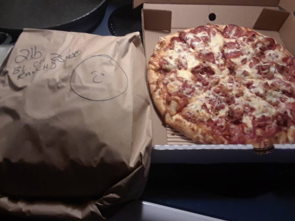 Konstantino Pizzeria | restaurant | 350 Lacroix St #3, Chatham, ON N7M 2W3, Canada | 5193581112 OR +1 519-358-1112