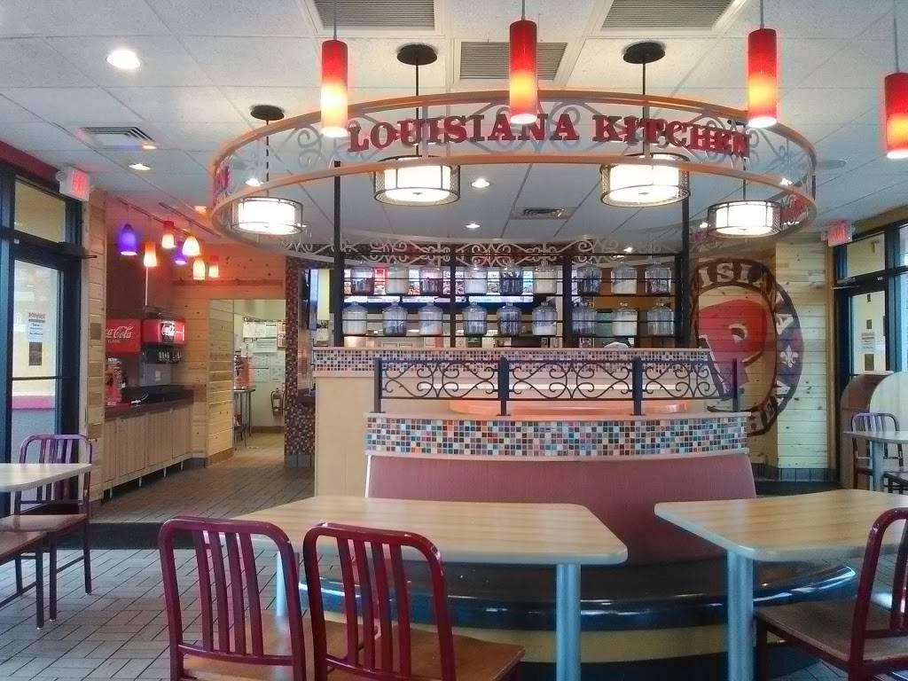 Popeyes Louisiana Kitchen | restaurant | 576 W Hickpochee Ave, LaBelle, FL 33935, USA | 8636741469 OR +1 863-674-1469