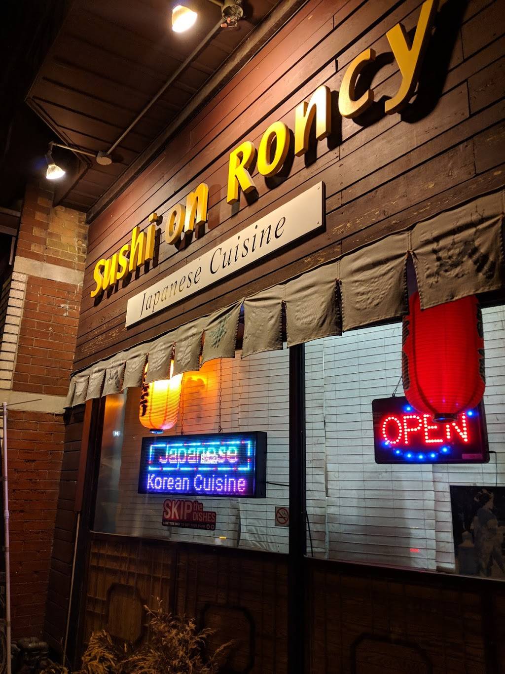 Sushi On Roncy | restaurant | 293 Roncesvalles Ave, Toronto, ON M6R 2M3, Canada | 6473477735 OR +1 647-347-7735
