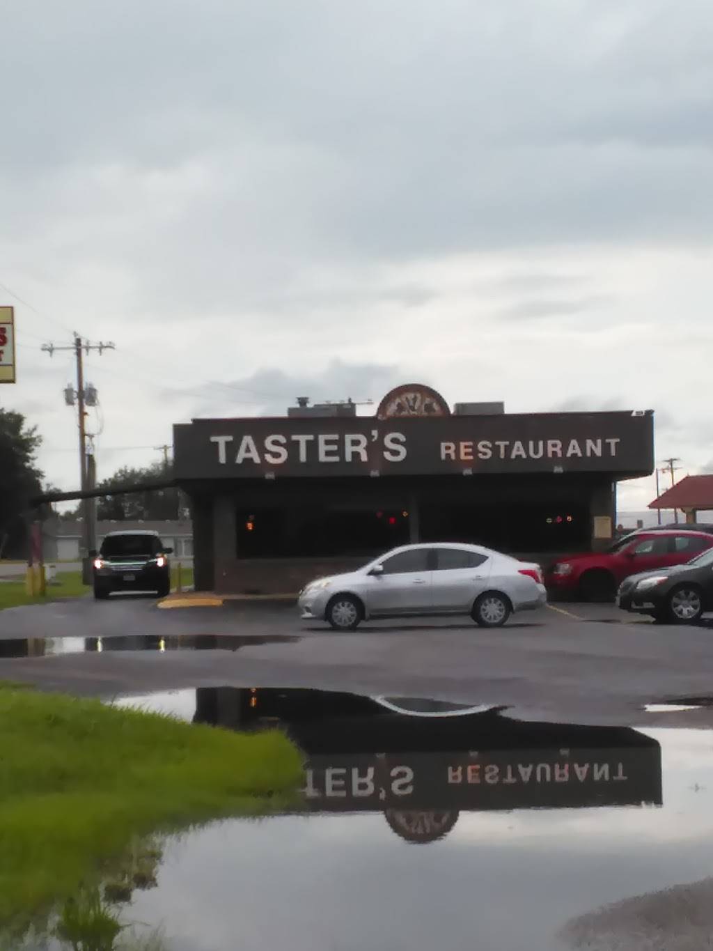 Tasters Restaurant | restaurant | 25 Villa Shopping Ctr, New Madrid, MO 63869, USA | 5737482044 OR +1 573-748-2044