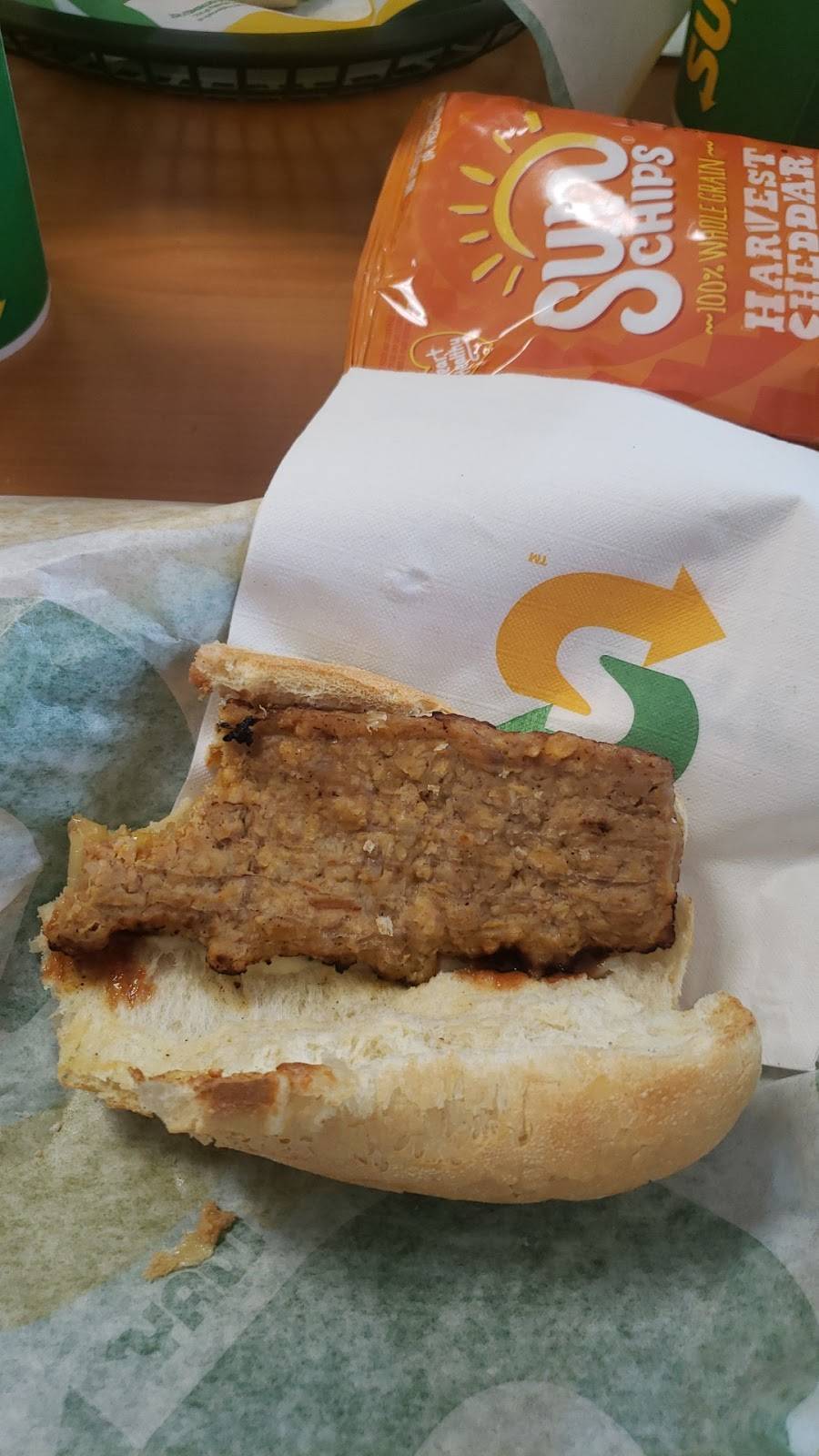 Subway | restaurant | 327 N Krome Ave, Homestead, FL 33030, USA | 3052424460 OR +1 305-242-4460