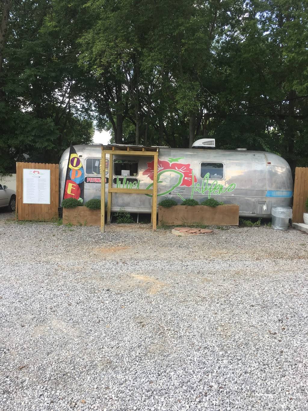 Petunias Silver Jalapeno | restaurant | 400 E Main St, Chattanooga, TN 37408, USA | 4237857578 OR +1 423-785-7578