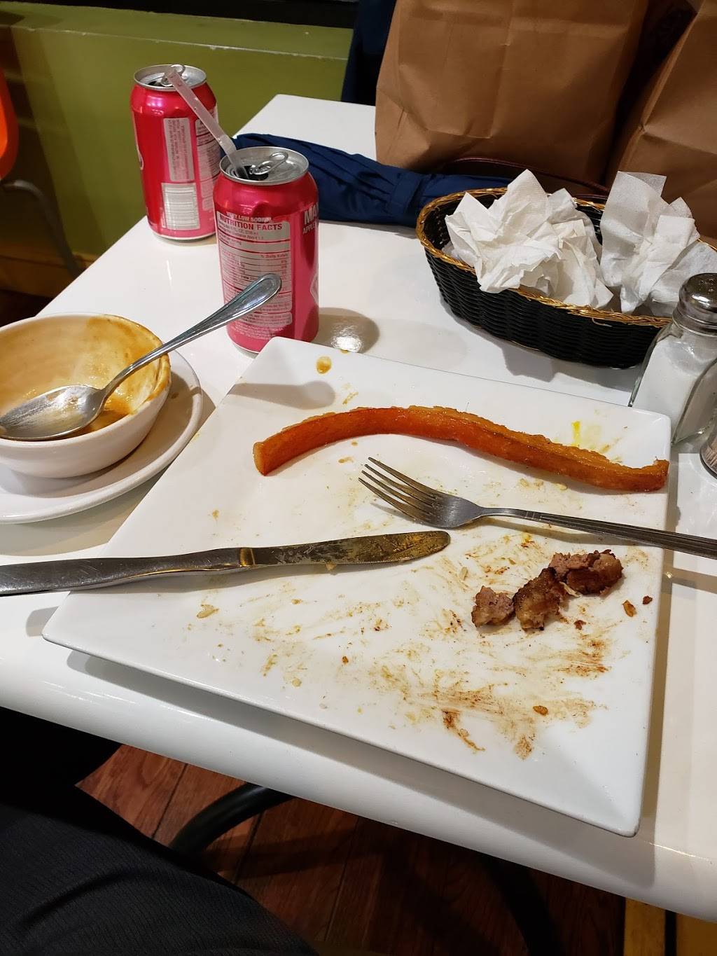 La Abundancia Bakery & Restaurant | restaurant | 59 Meridian St, Boston, MA 02128, USA | 6178748250 OR +1 617-874-8250