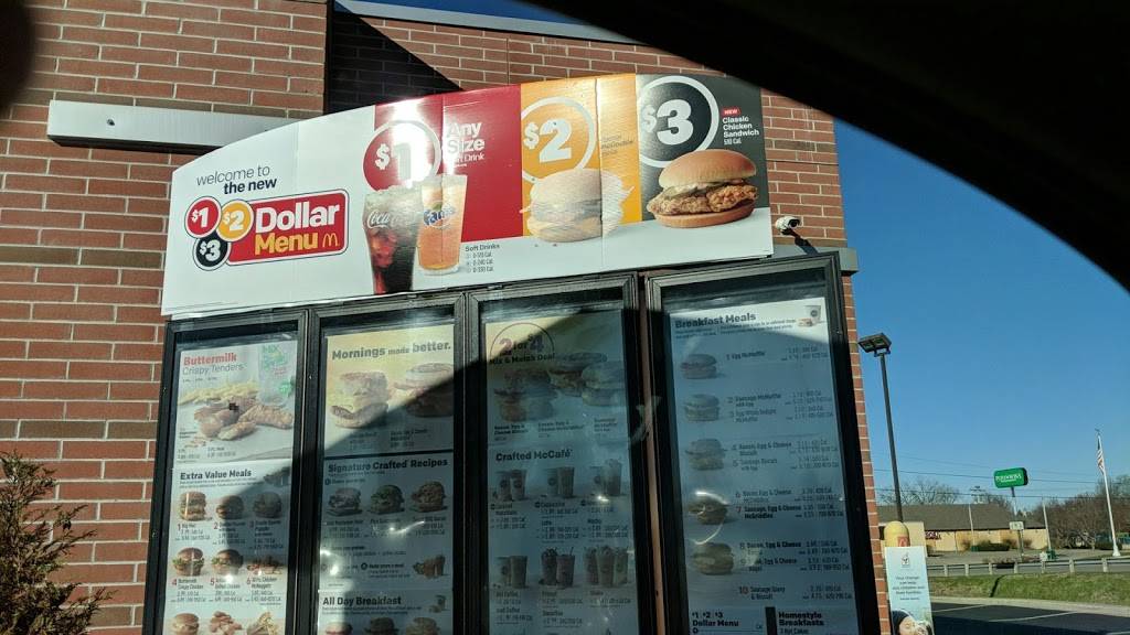 McDonalds | cafe | 588 Main St, Jackson, OH 45640, USA | 7402861575 OR +1 740-286-1575