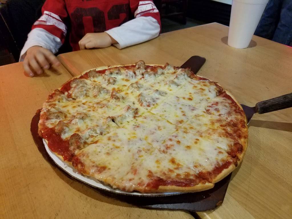 Spizzico Pizza & Pasta | restaurant | 7446 W North Ave, Elmwood Park, IL 60707, USA | 7085830002 OR +1 708-583-0002