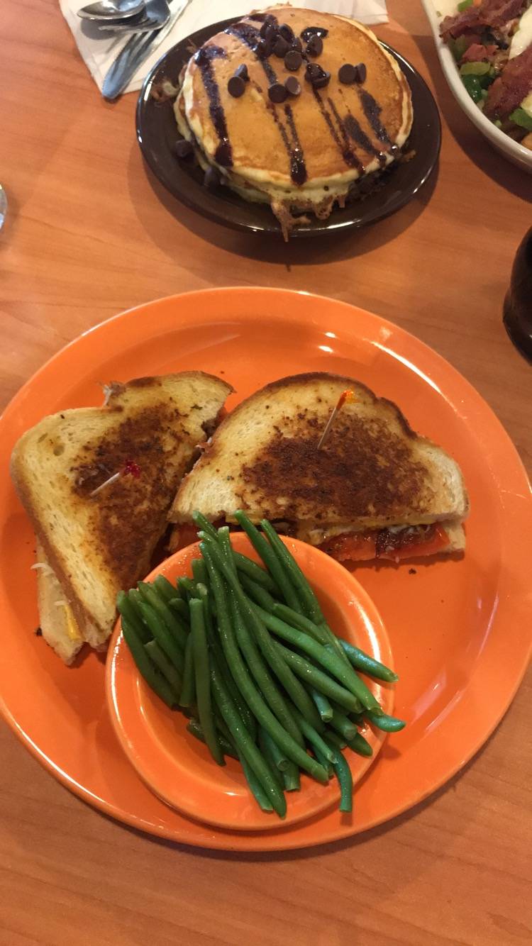 Village Inn | bakery | 11302 N 30th St, Tampa, FL 33612, USA | 8139777925 OR +1 813-977-7925