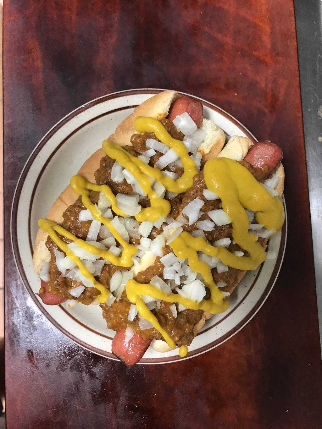 Leos Coney Island | restaurant | 5076 Highland Rd, Waterford Twp, MI 48327, USA | 2487421568 OR +1 248-742-1568