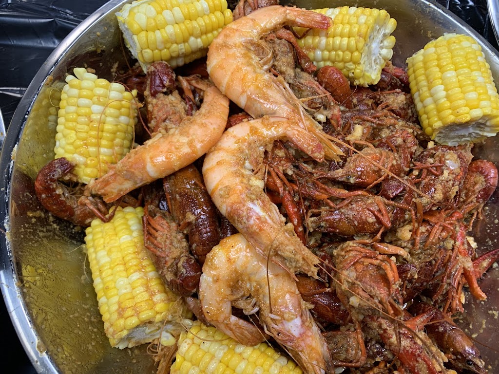 Cravin Crawfish | meal delivery | 5015 Tacoma Mall Blvd E-101, Tacoma, WA 98409, USA | 2533008130 OR +1 253-300-8130