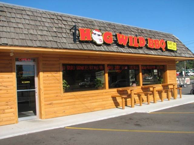 Hog Wild BBQ, Restaurant and Catering | restaurant | 154 W Lakewood Blvd, Holland, MI 49424, USA | 6163949453 OR +1 616-394-9453