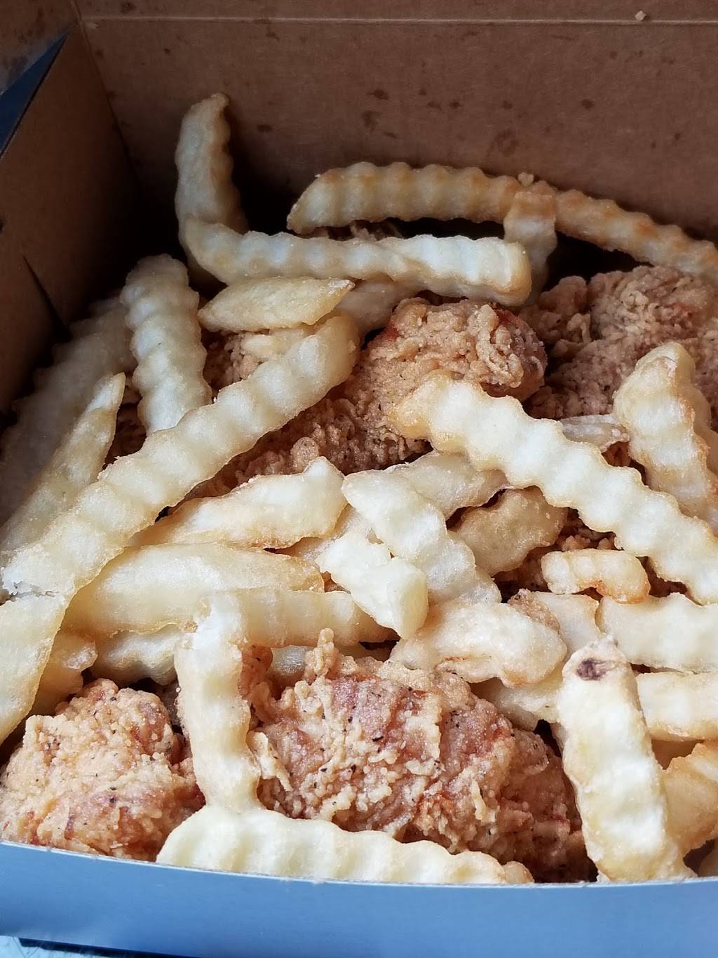 Fast Eddies Fried Chicken | restaurant | 701 Central Ave, Alton, IL 62002, USA | 6184653876 OR +1 618-465-3876