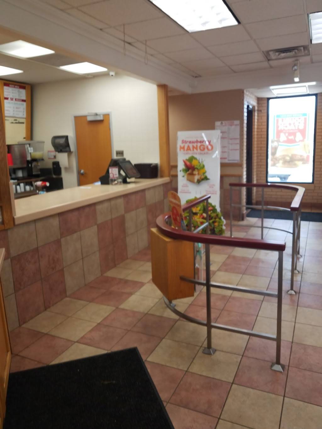 Wendys | restaurant | 7899 W, IN-66, Newburgh, IN 47630, USA | 8128539469 OR +1 812-853-9469
