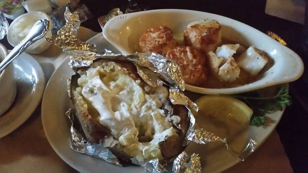 Cedar Lodge Supper Club | restaurant | N10872 US-151, Malone, WI 53049, USA | 9207954574 OR +1 920-795-4574