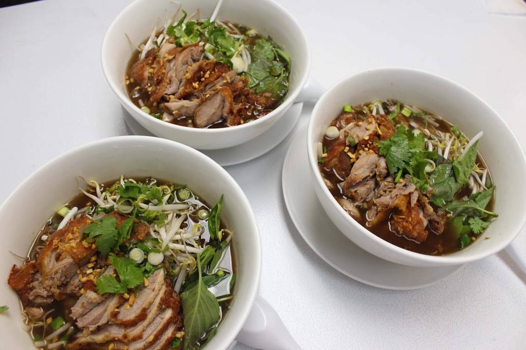 Ti-Ney Bangkok Thai Restaurant | restaurant | 402 N Cedar St, Summerville, SC 29483, USA | 8439708118 OR +1 843-970-8118