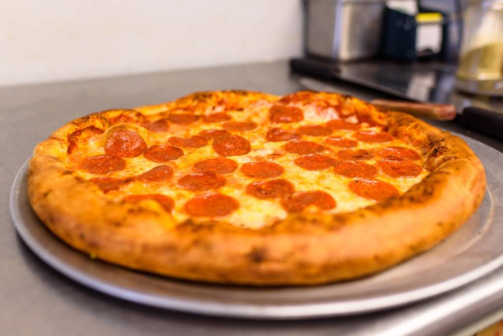 The Upper Crust Pizza | meal delivery | 3392 Saxonburg Blvd #350, Glenshaw, PA 15116, USA | 4129630323 OR +1 412-963-0323