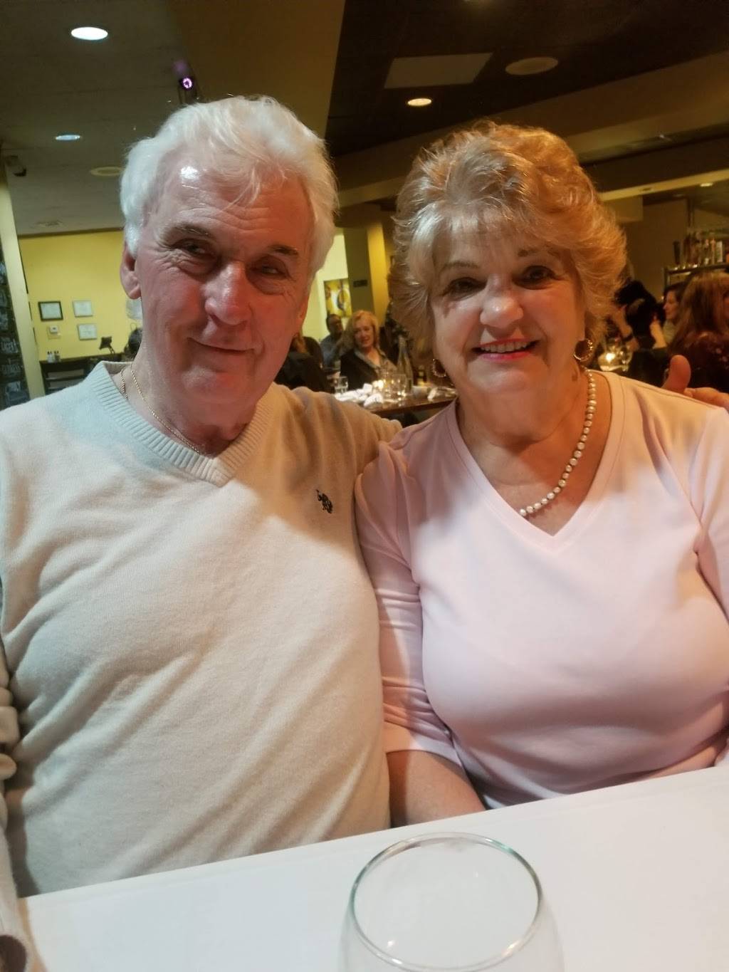 B2 Bistro + Bar | restaurant | 230 Washington Pl, North Brunswick Township, NJ 08902, USA | 7322973803 OR +1 732-297-3803