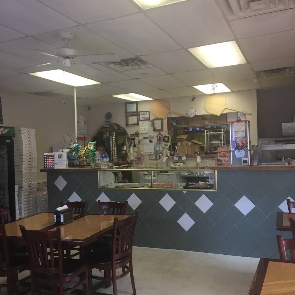 Papis Pizzeria | meal delivery | 558 Lakehurst Rd # 10, Browns Mills, NJ 08015, USA | 6098935447 OR +1 609-893-5447