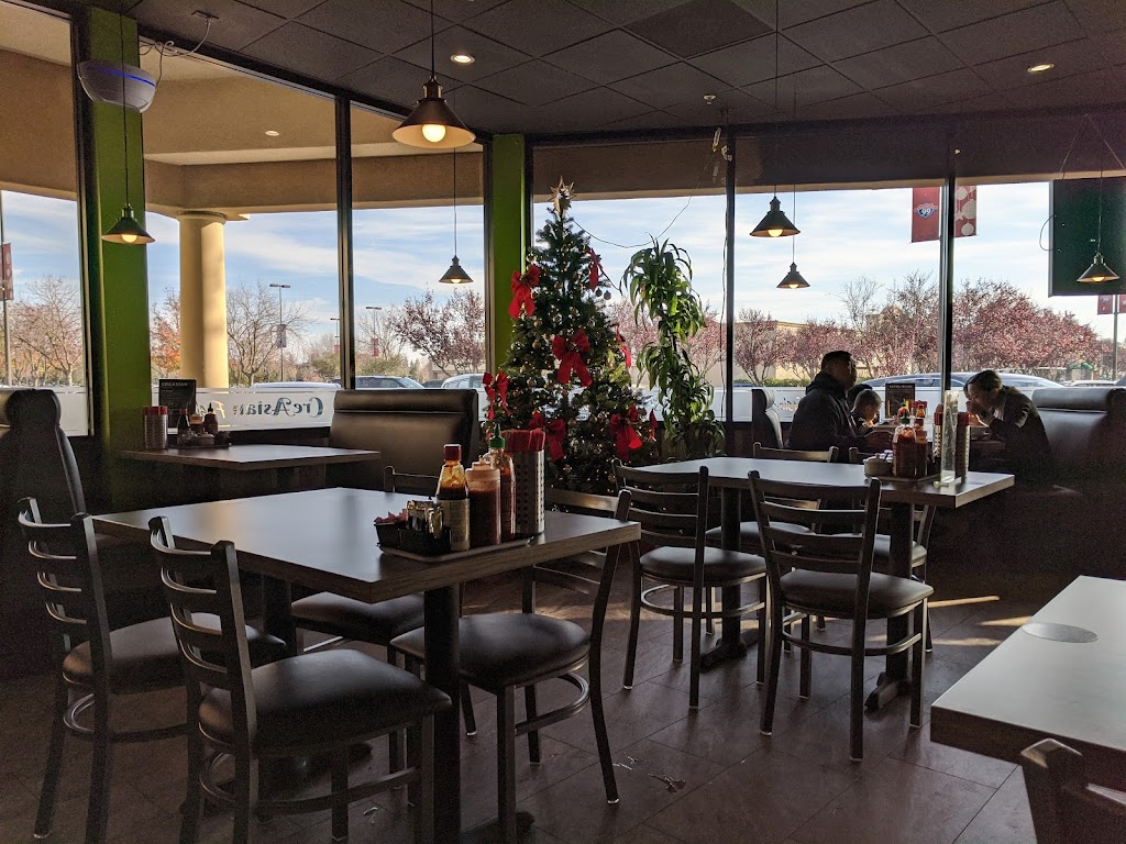 Creasian Fusion | restaurant | 9163 E Stockton Blvd #300, Elk Grove, CA 95624, USA | 9168667788 OR +1 916-866-7788