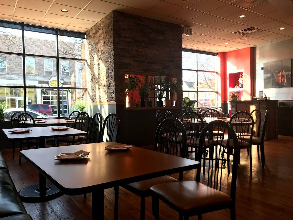 KhunNai Thai Cuisine | restaurant | 2523 Nicollet Ave, Minneapolis, MN 55404, USA | 6128747721 OR +1 612-874-7721