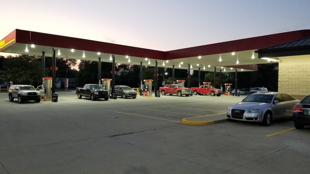 Pilot Travel Center | restaurant | 750 Baker Rd, Dexter, MI 48130, USA | 7344264618 OR +1 734-426-4618