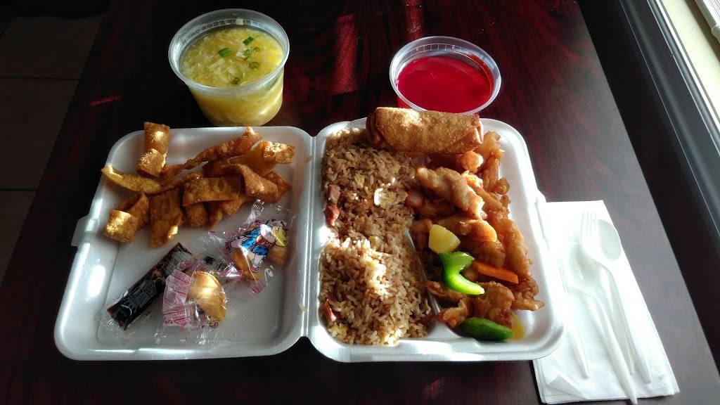 Mr King | restaurant | 471 NE 1st Terrace, Crystal River, FL 34429, USA | 3525642488 OR +1 352-564-2488